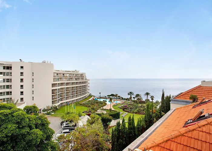 Penthouse Vista Mar * 丰沙尔
